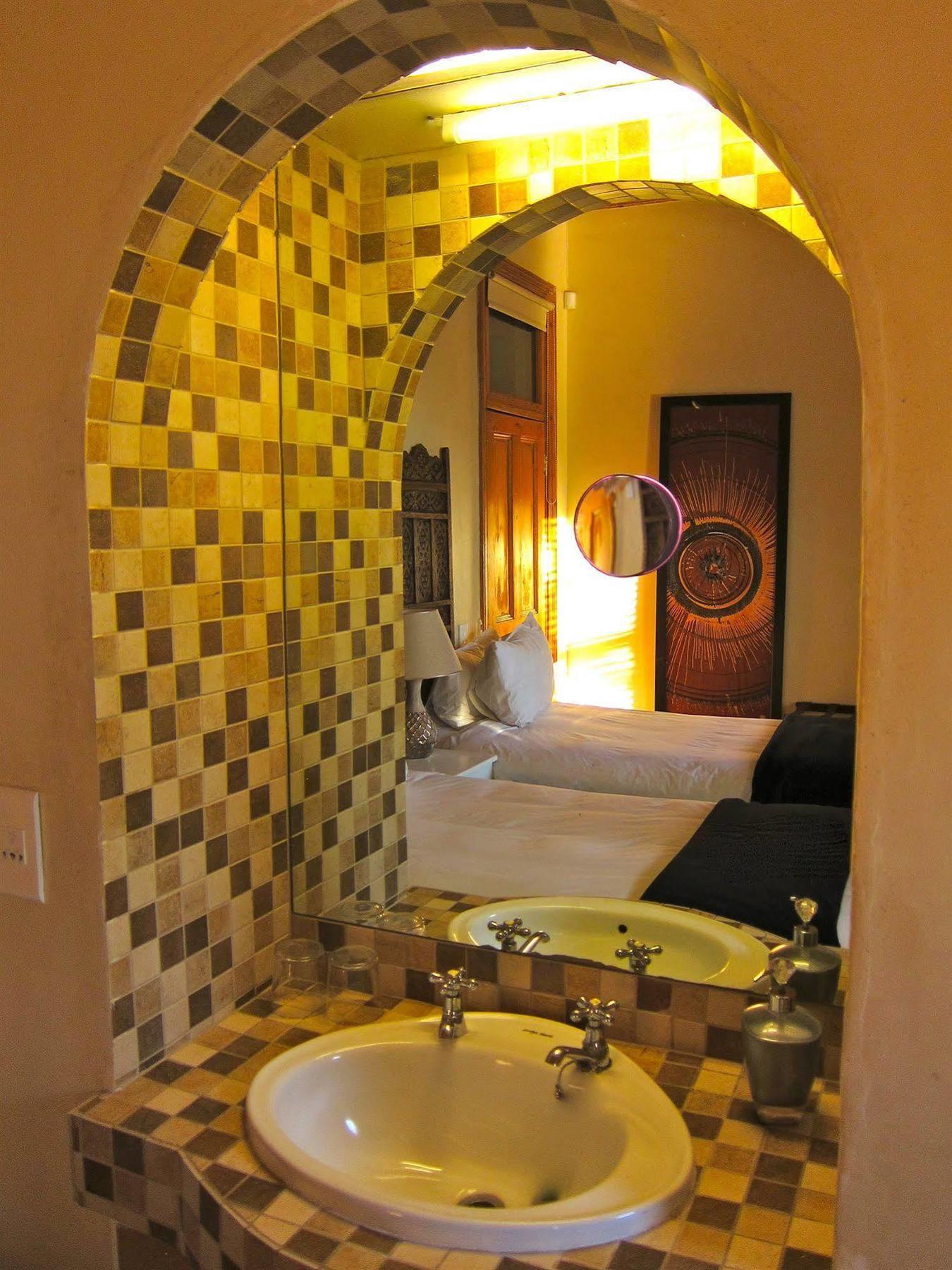Avatara Bed & Breakfast Cape Town Exterior photo